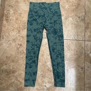 Camouflage green seamless high waisted leggings